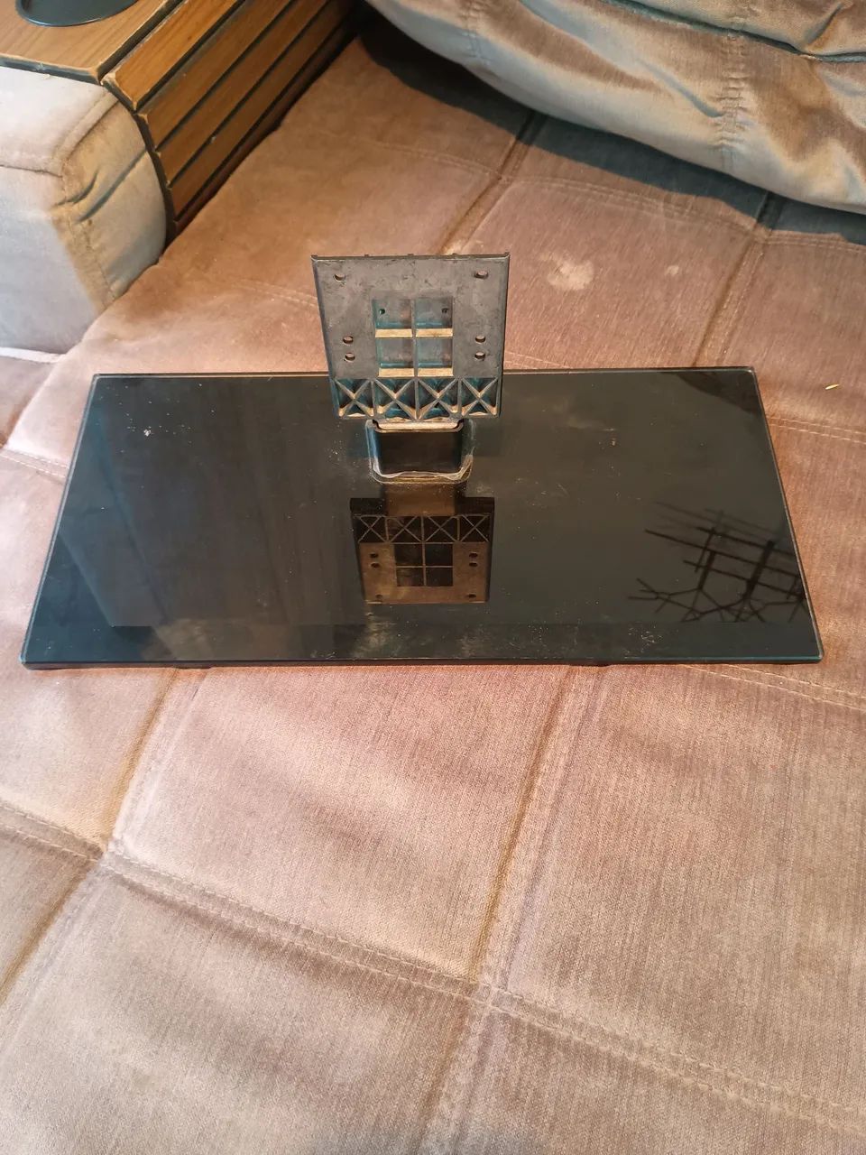 Suporte base pedestal para TV