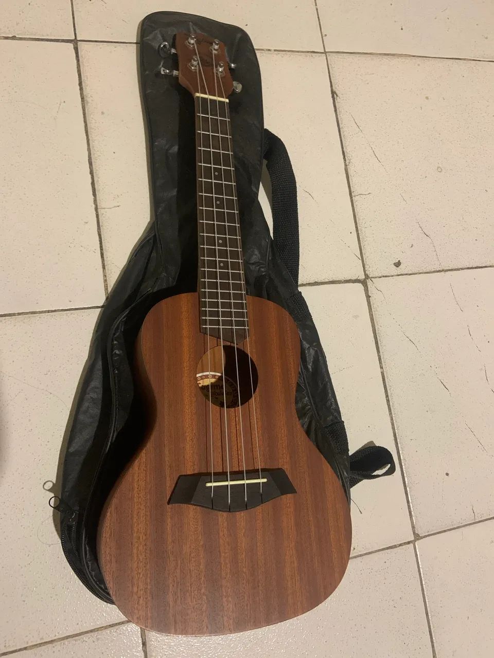 Ukulele Tagima 23K 