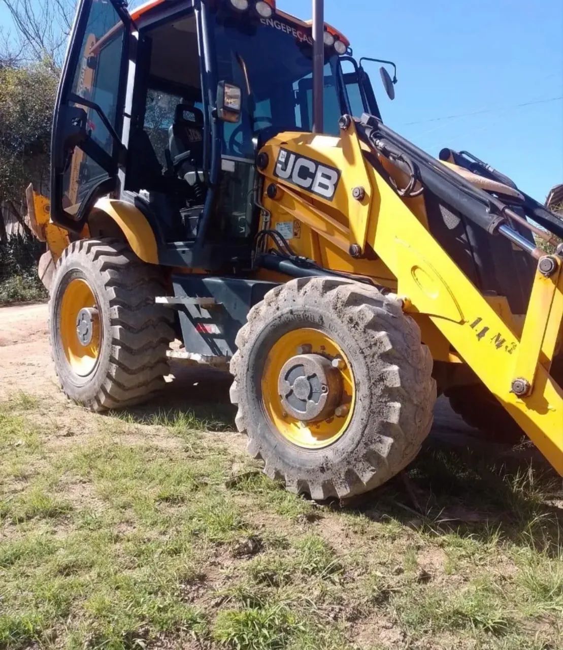 RETROESCAVADEIRA JCB 3CX - PRONTA PRA FATURAR!!