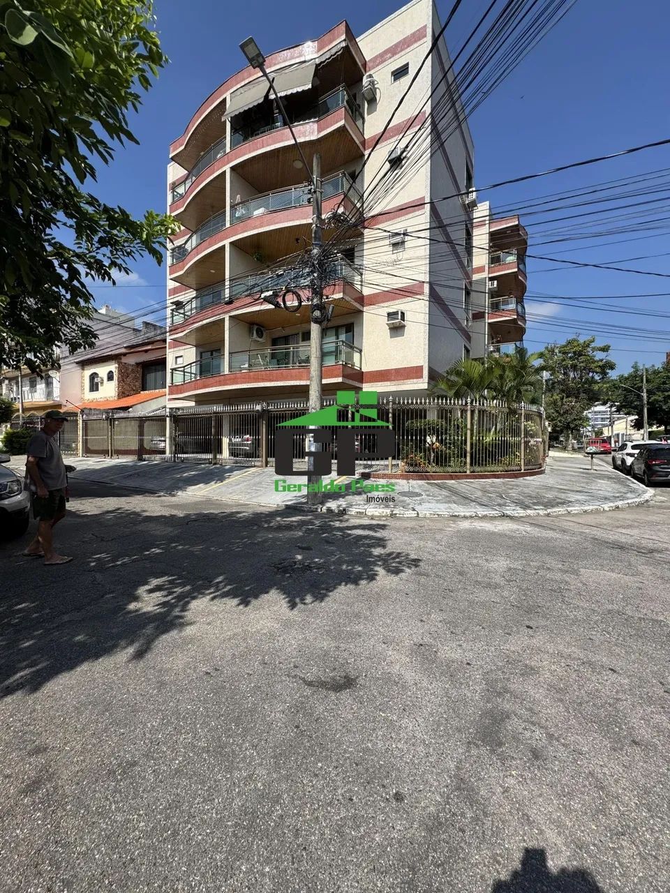 Apartamento no condomínio Nova valqueire
