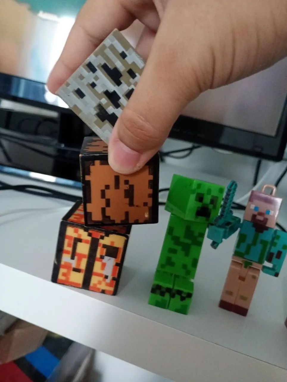 Brinquedo Minecraft completo com acessórios (DESAPEGO) - Foto 4