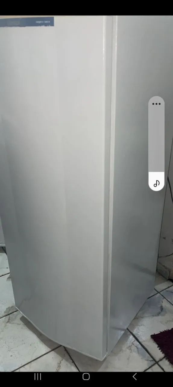 Geladeira usada funcionando tudo perfeito vendo e faço entrega  - Foto 3