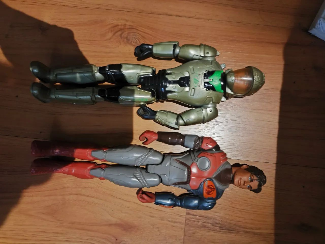 Bonecos Max Steel