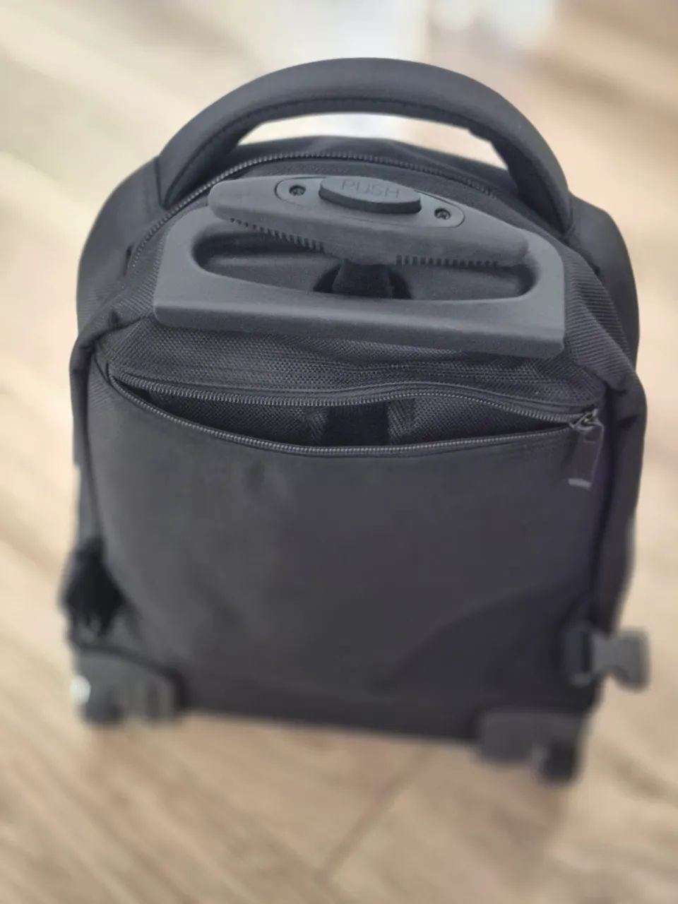 Mochila Rodinha Nova Preta - Foto 2