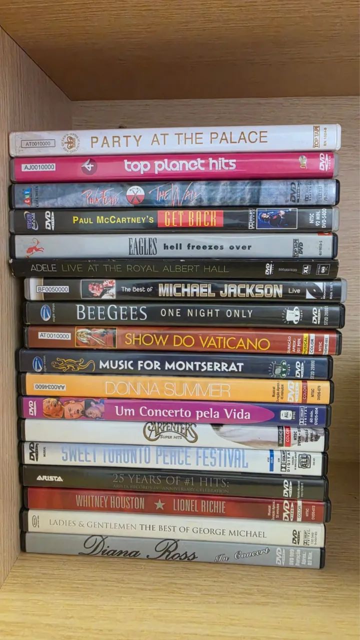 COLEÇÃO DE DVDs MUSICAIS - ORIGINAIS