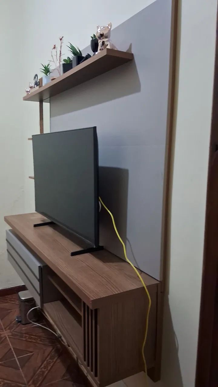 Painel de tv suspenso.  - Foto 2