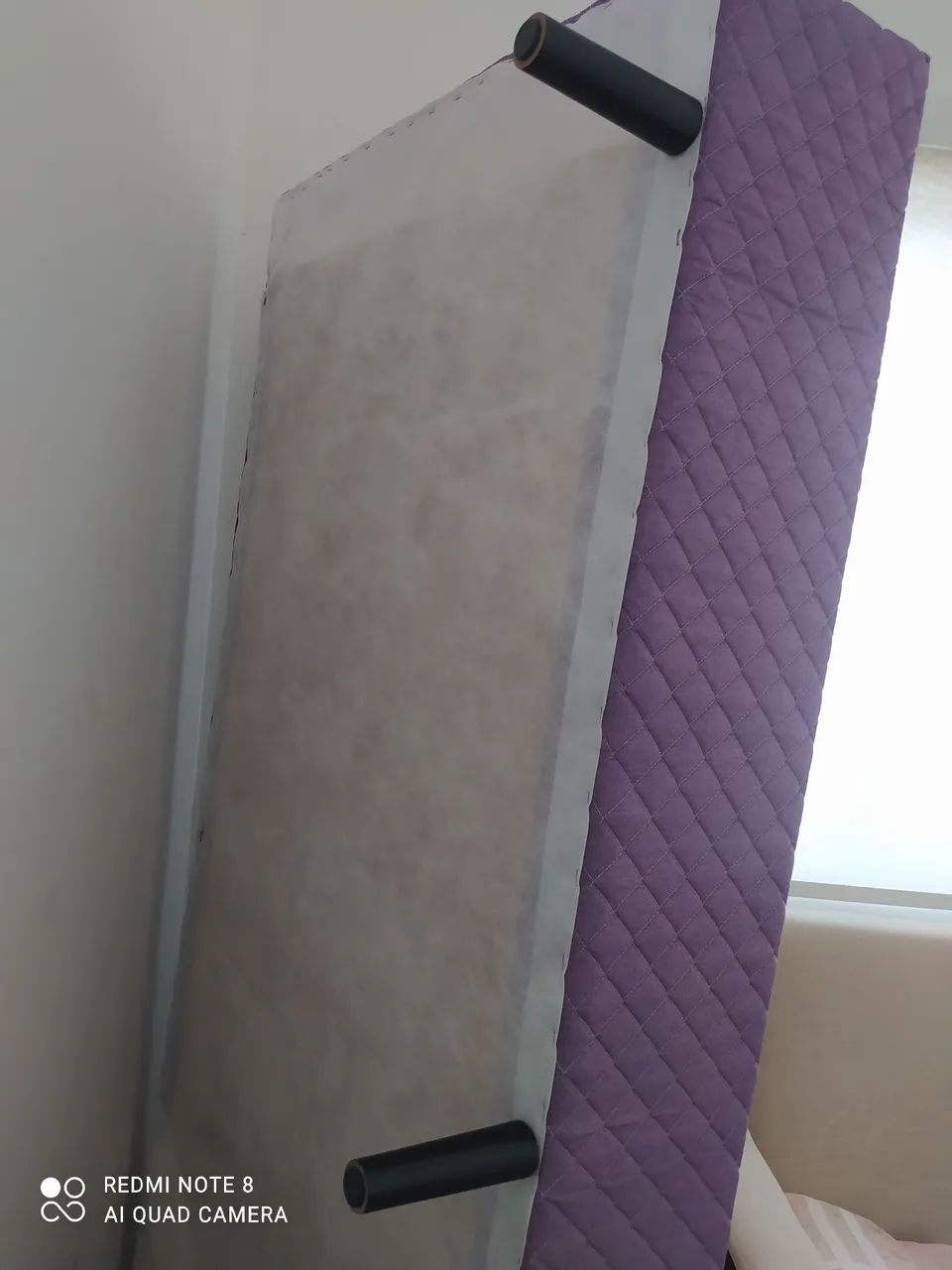 Base de cama box solteiro. 6 pés de madeira.  - Foto 2