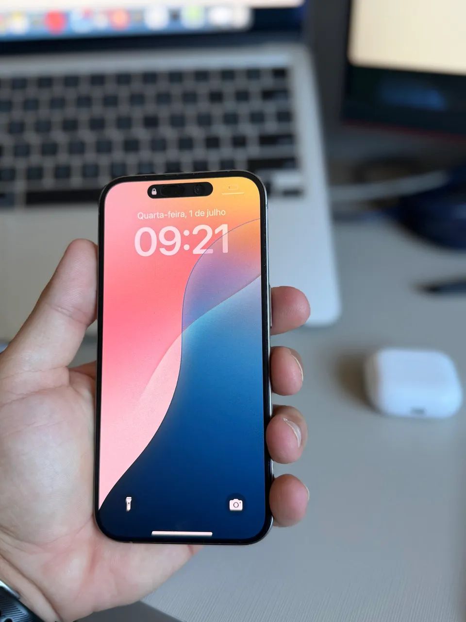 iPhone 15 Pro 256GB Seminovo  - Foto 2