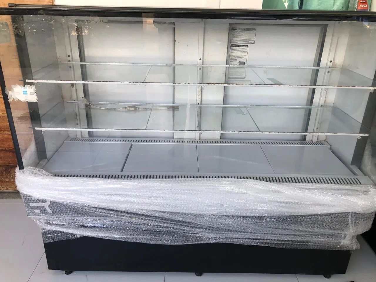 Vitrine Refrimate 1,45 metros