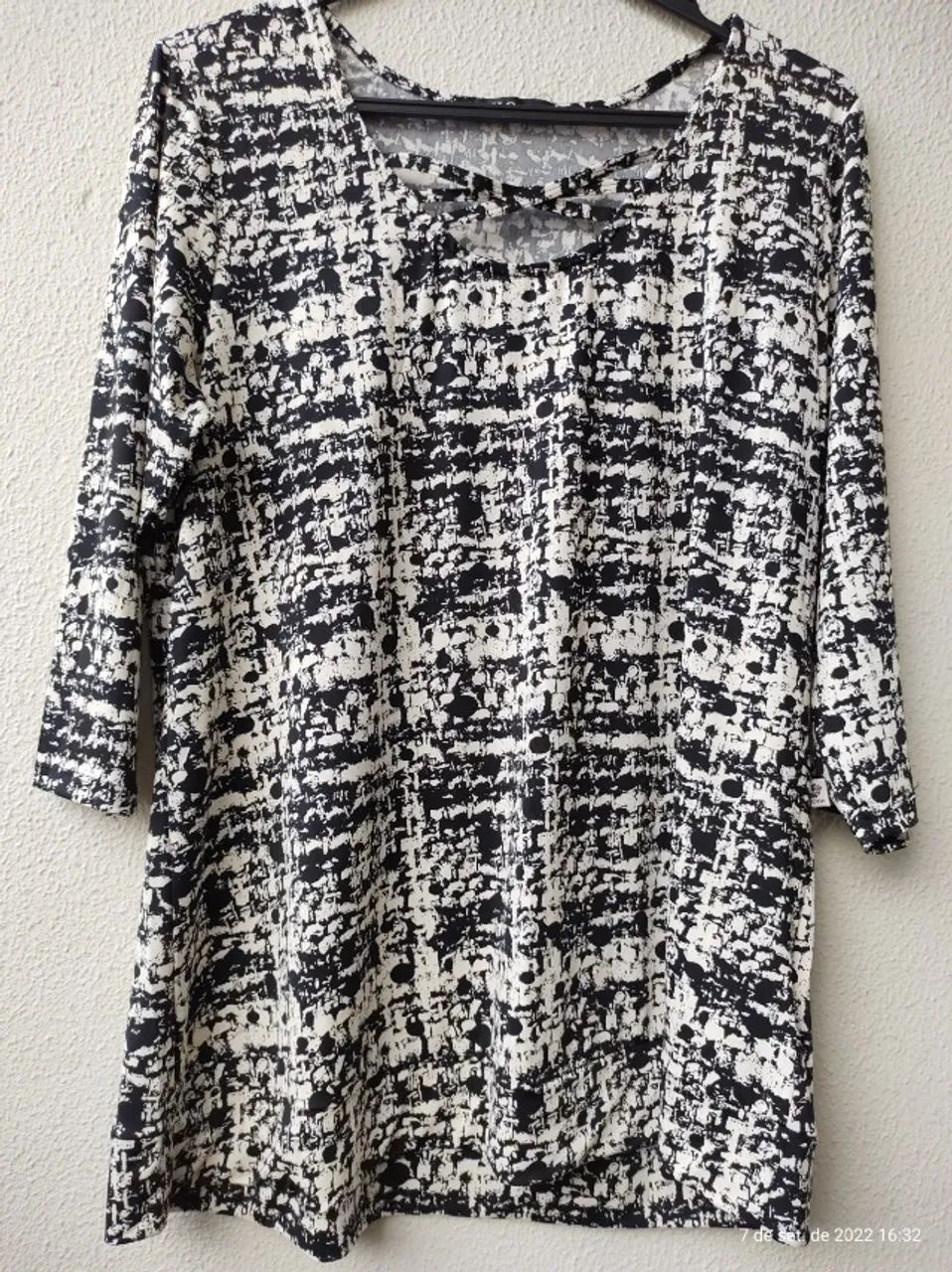 blusa estampada plus size manga 3/4 tamanho 50