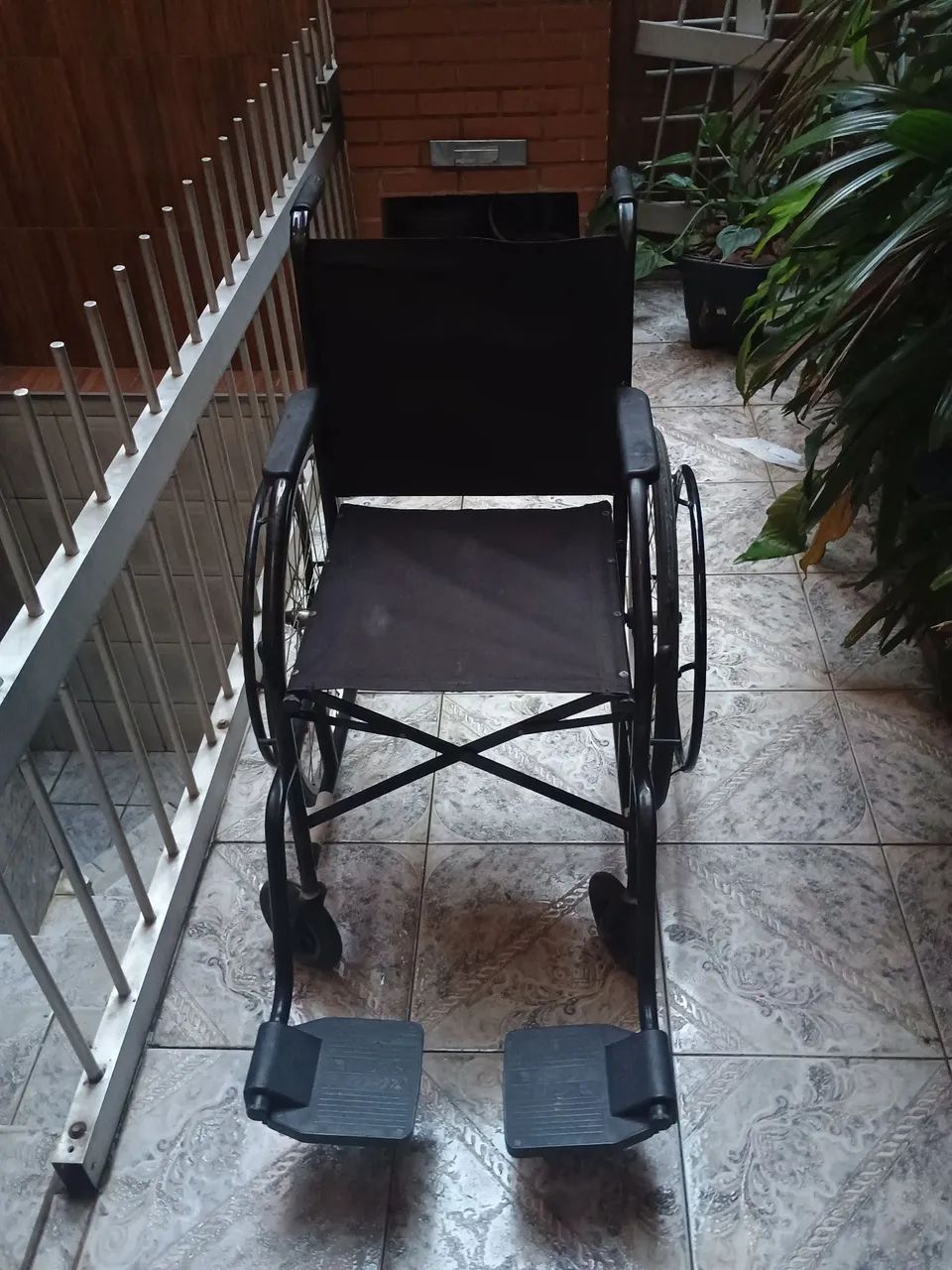 Cadeira de rodas dobrável  - Foto 5