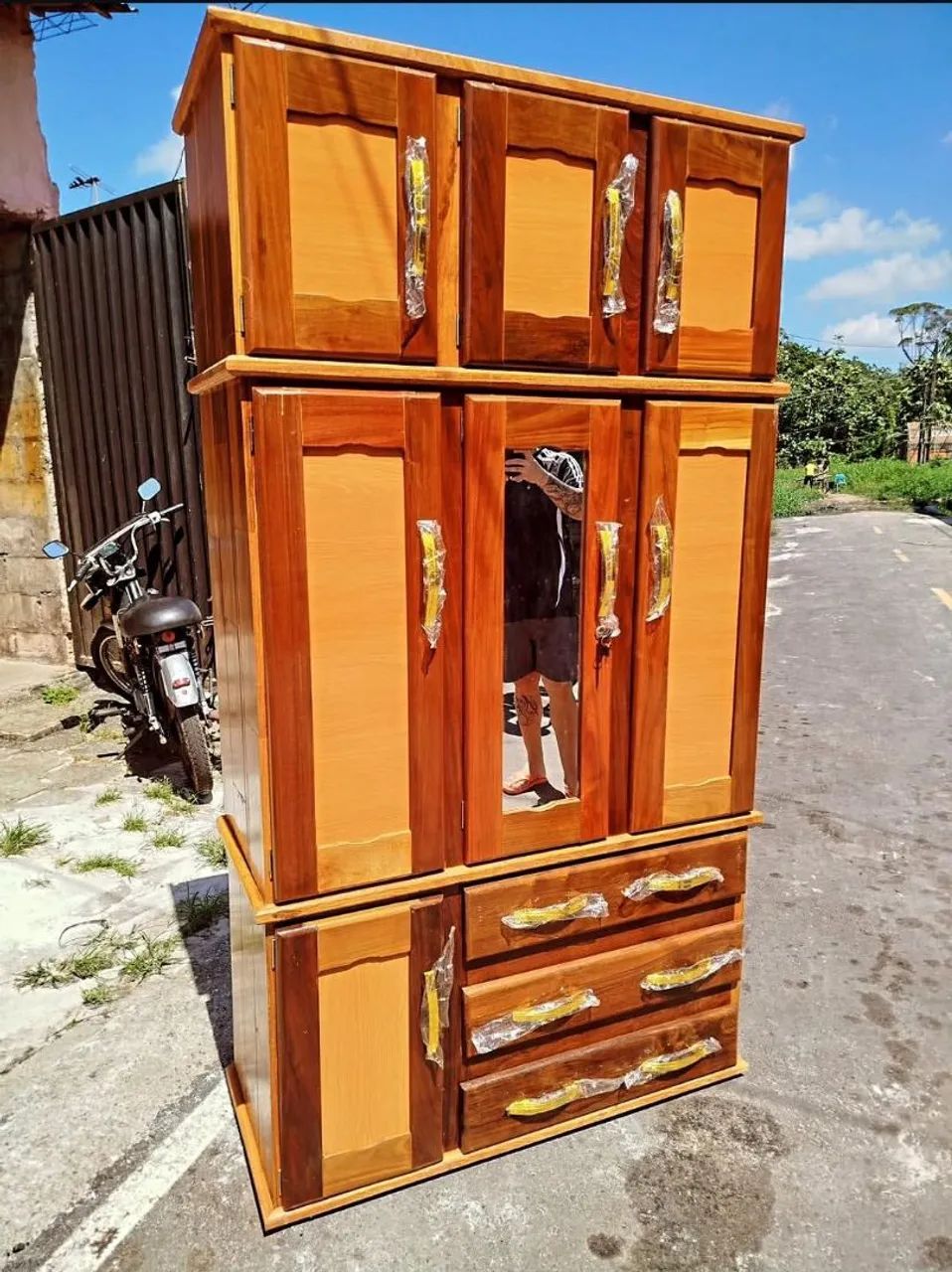 ROUPEIRO SOLTEIRO MADEIRA MACIÇA COM ESPELHO NOVO! - Foto 4