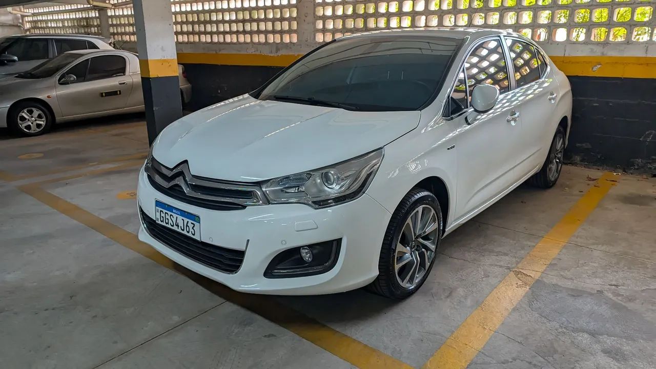 Citroën C4 C4 LOUNGE Exclusive 1.6 Turbo Flex Aut. 2016