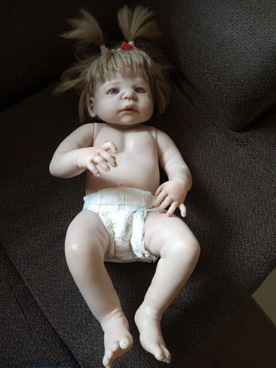 Bebê rebone menina 
