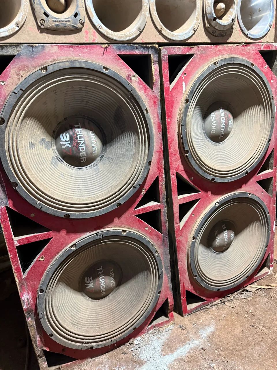 Taramps 15 pol 1500 rms cada - Foto 2