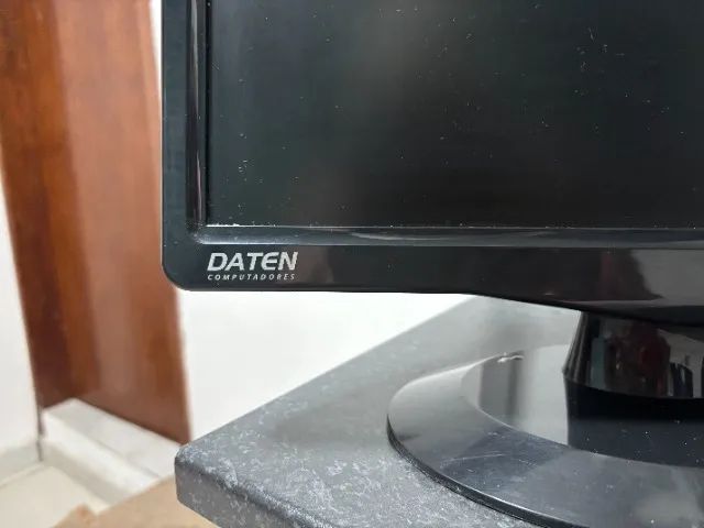 Monitor LCD Daten 18,5? Widescreen (Model: MV185WA)  - Foto 3