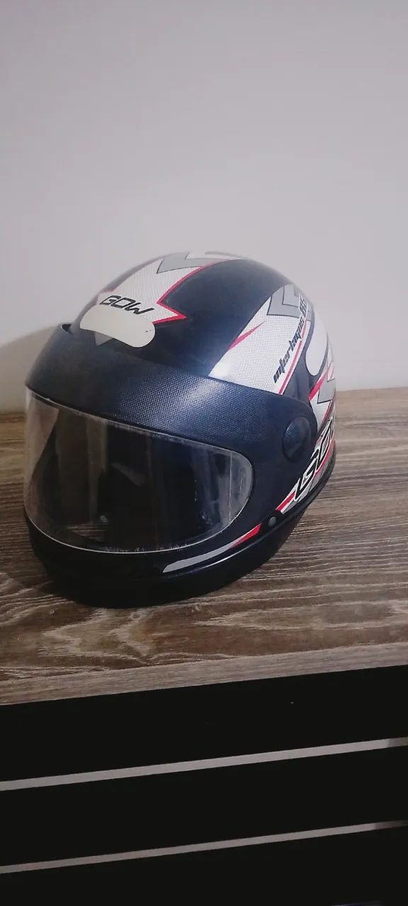 Capacete