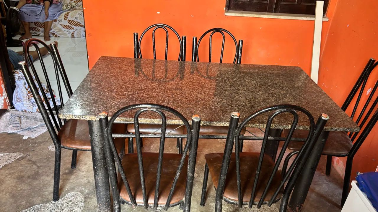 Mesa de 6 cadeiras  - Foto 2