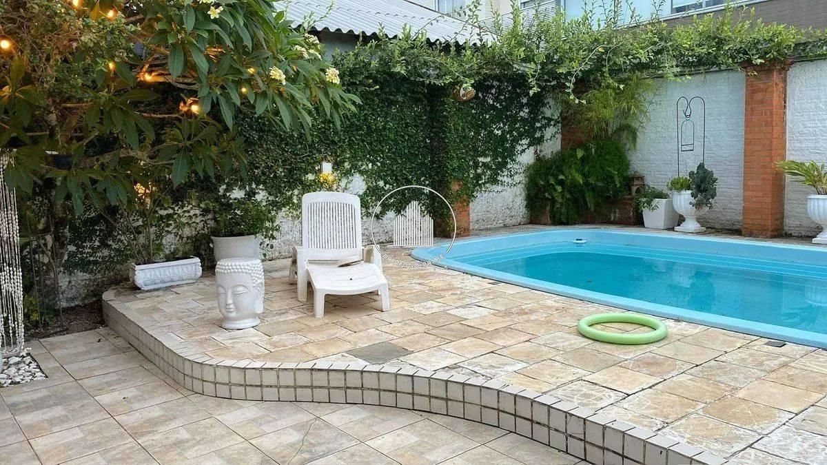 Casa com 3 quartos para Locação, Campeche - Florianópolis