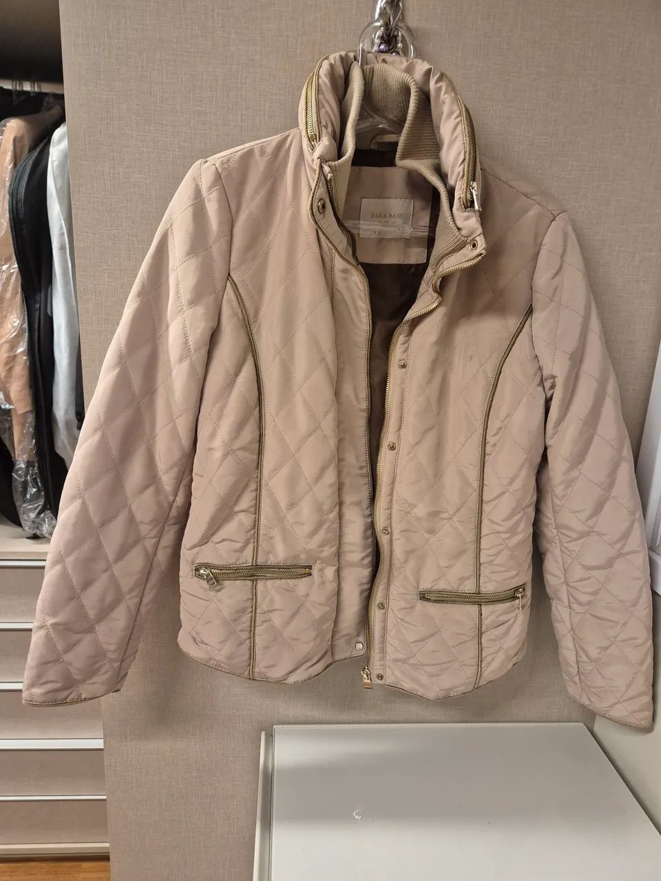 Casaco nylon para o frio. - Foto 2