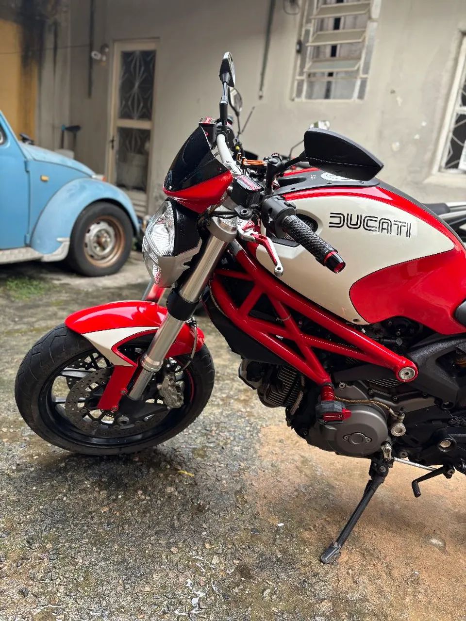 Ducati monster 796