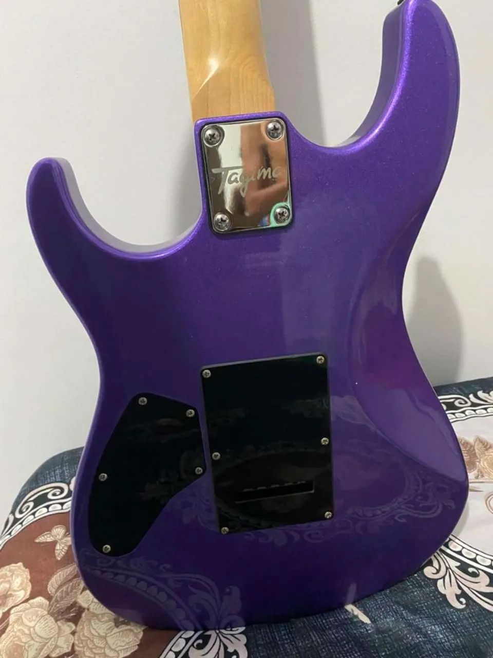 Guitarra Tagima Violeta - Foto 3