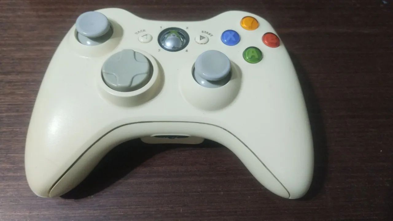 Xbox 360 com aurora 246 jogos - Foto 4