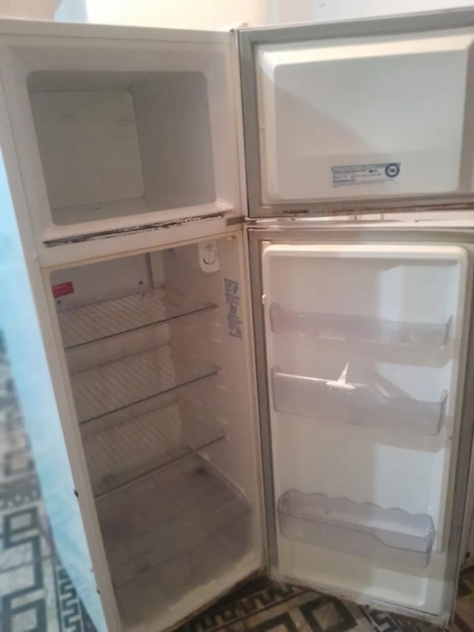 GELADEIRA ELETROLUX 220v - Foto 2