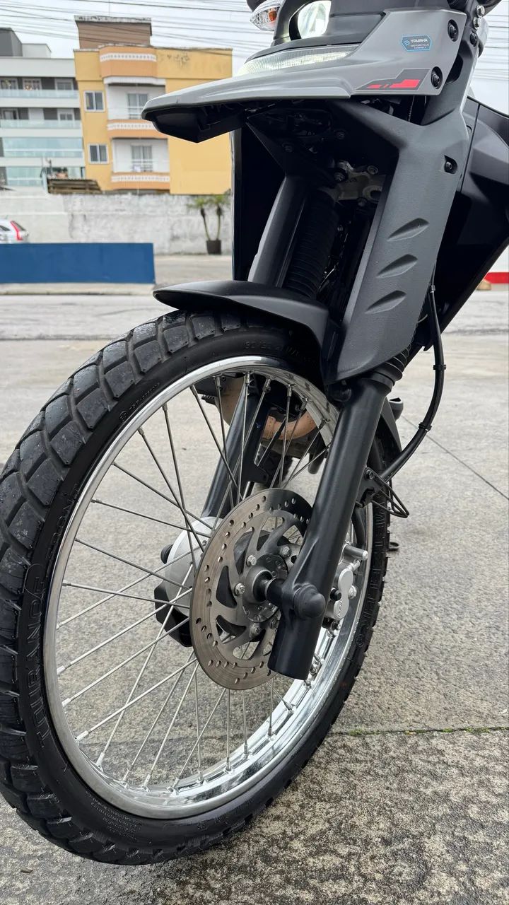 XTZ 250 - Lander 2025 - Foto 3