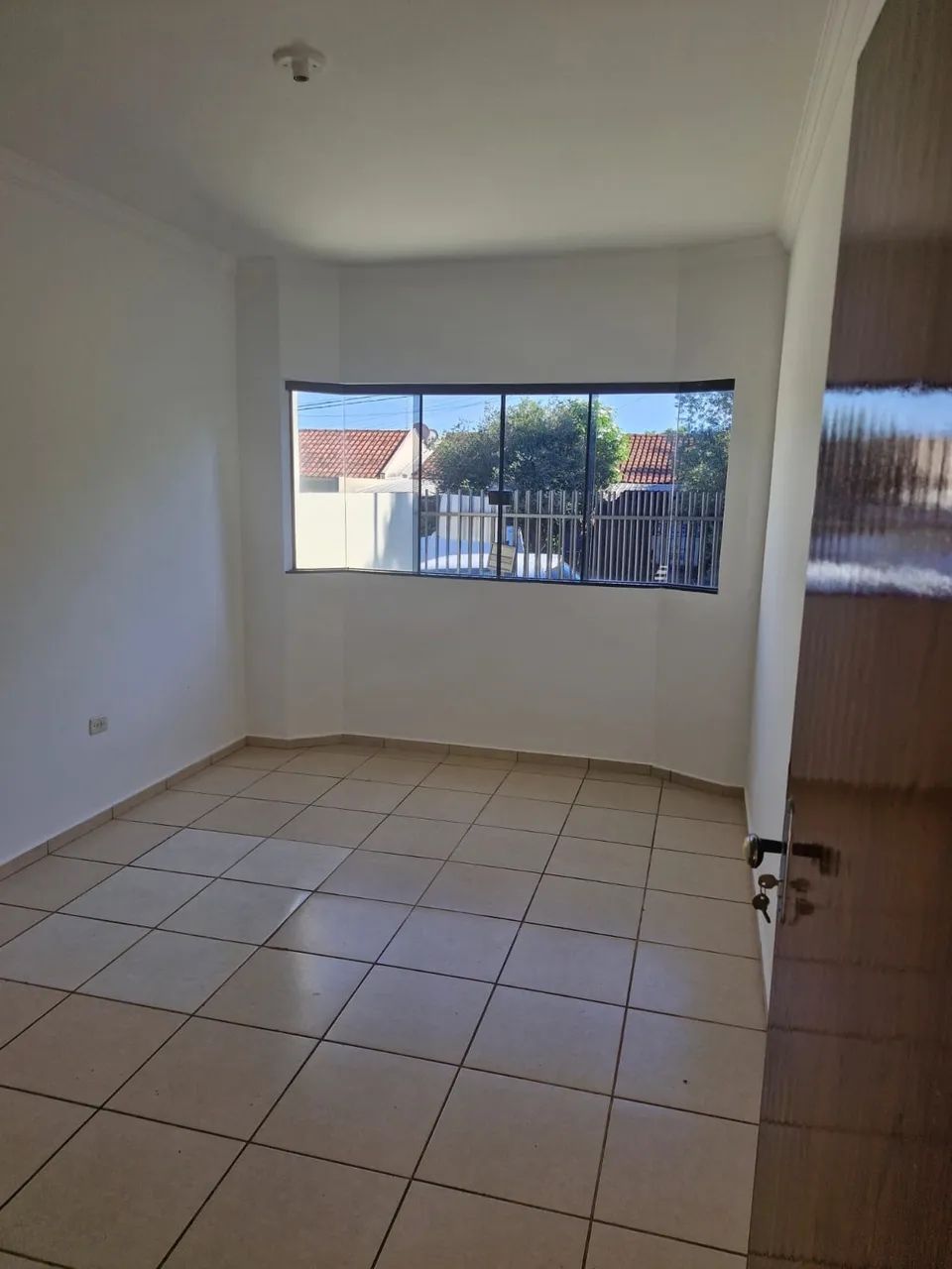 vende-se próximo a UEM - Foto 5