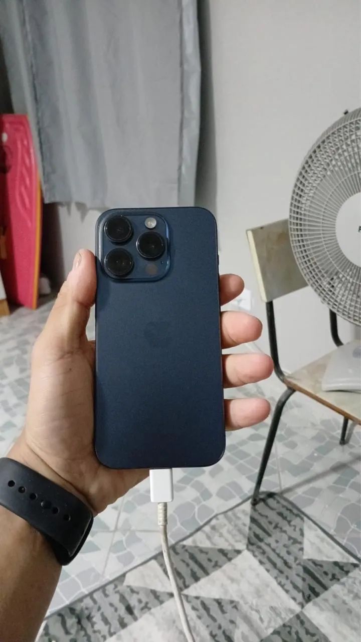 Iphone 15 pro - Foto 4