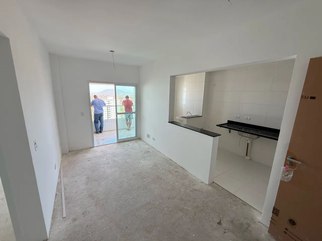 Apartamento 2 dormitórios vista mar Mongaguá - Foto 2