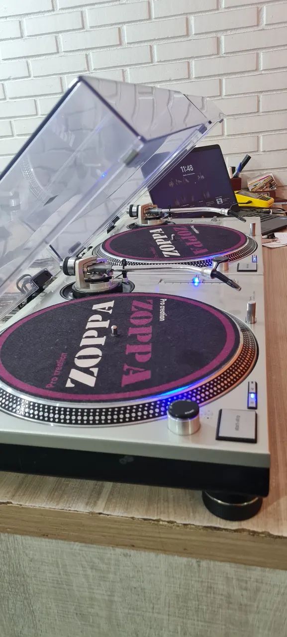 Technics SL-1200 MK2 - Foto 2