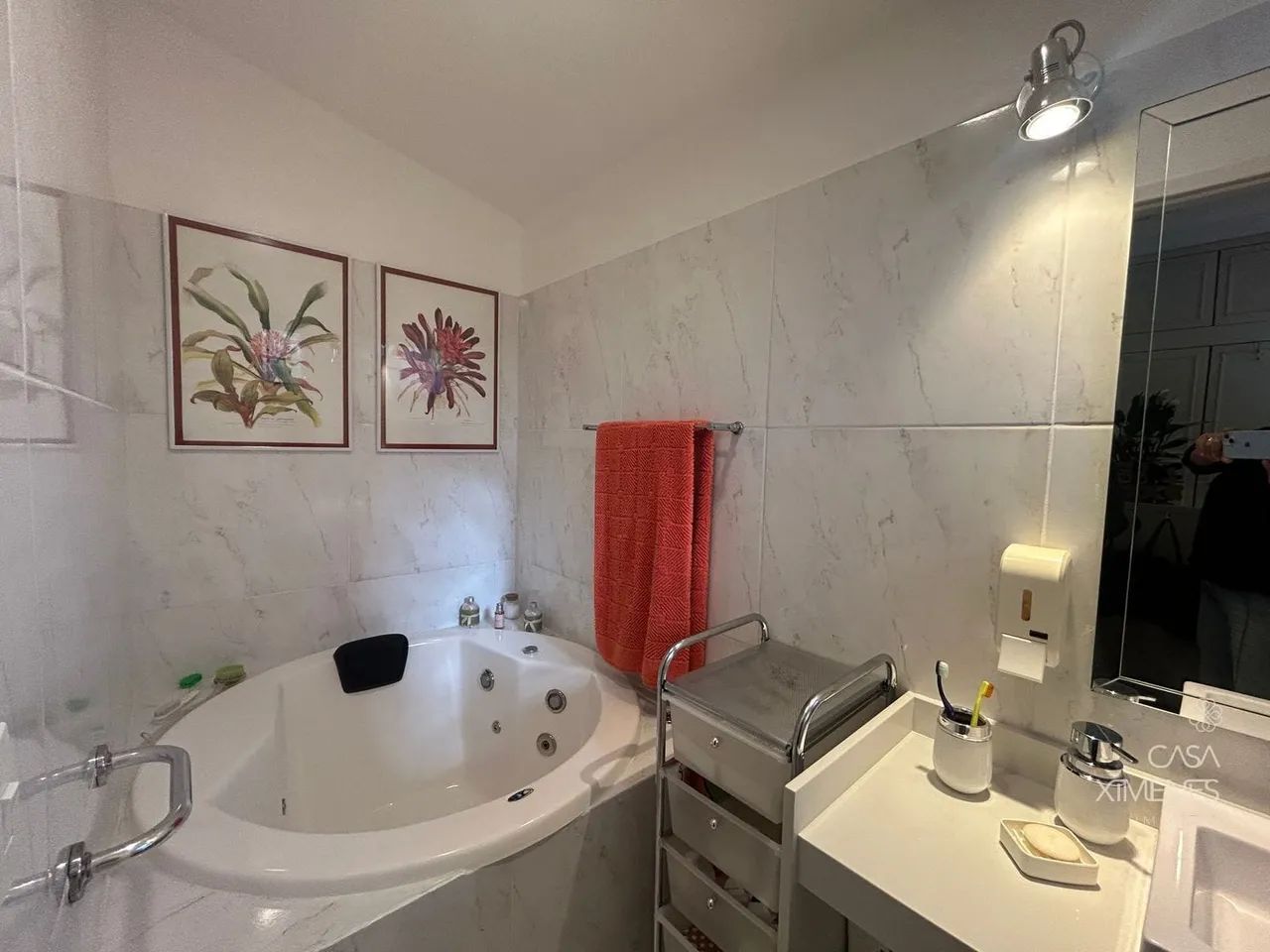 Casa com quatro quartos e ampla área externa em Nogueira, Petrópolis - Foto 3