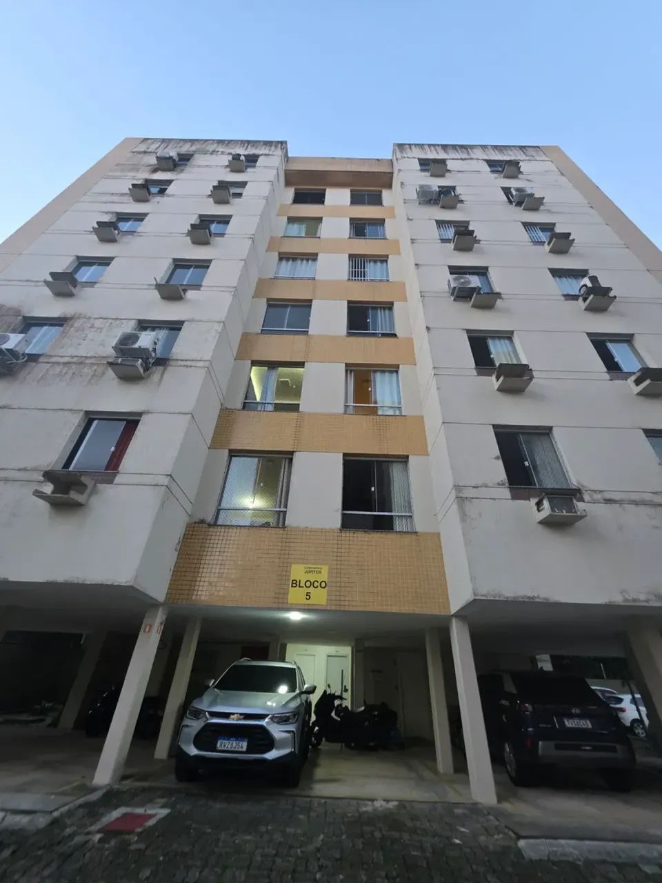 ALUGO 3 APARTANENTOS 3/4 SENDO 1 SUITE
