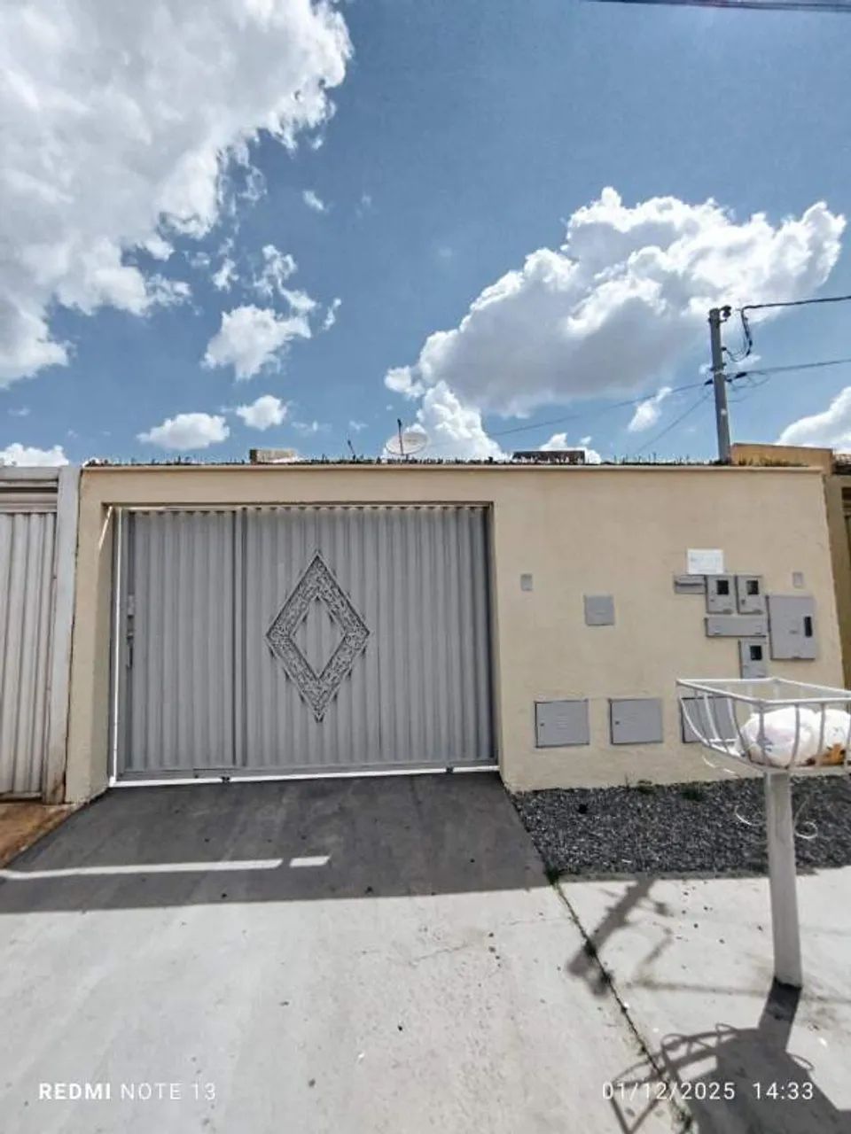 Casa com 02 quartos