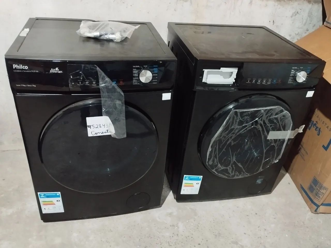 Máquina lava e seca Philco 11 kg.