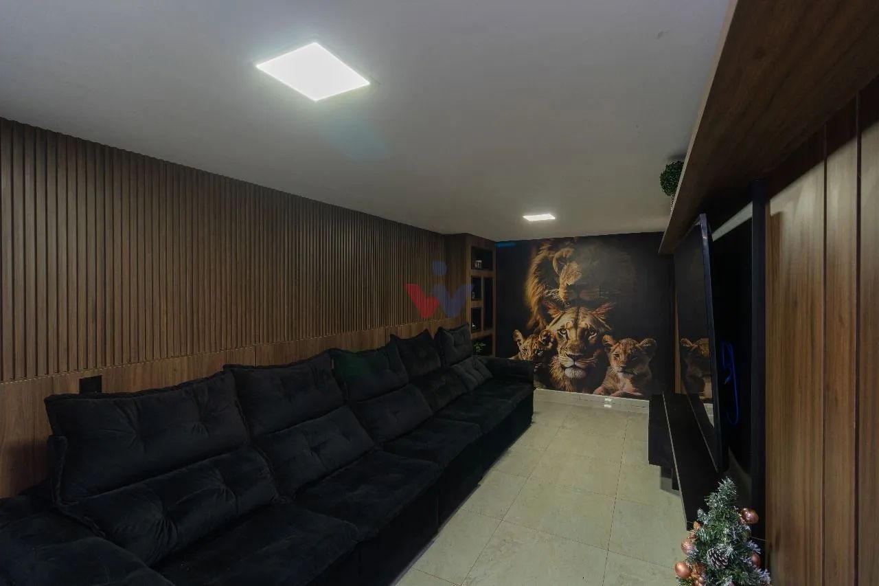 Sobrado Tríplex à Venda no Uberaba com Piscina e Área Gourmet - Foto 2