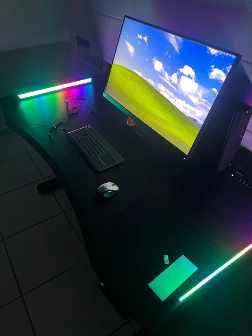 mesa gamer cougar e-mars com ajuste de altura e rgb - Foto 3