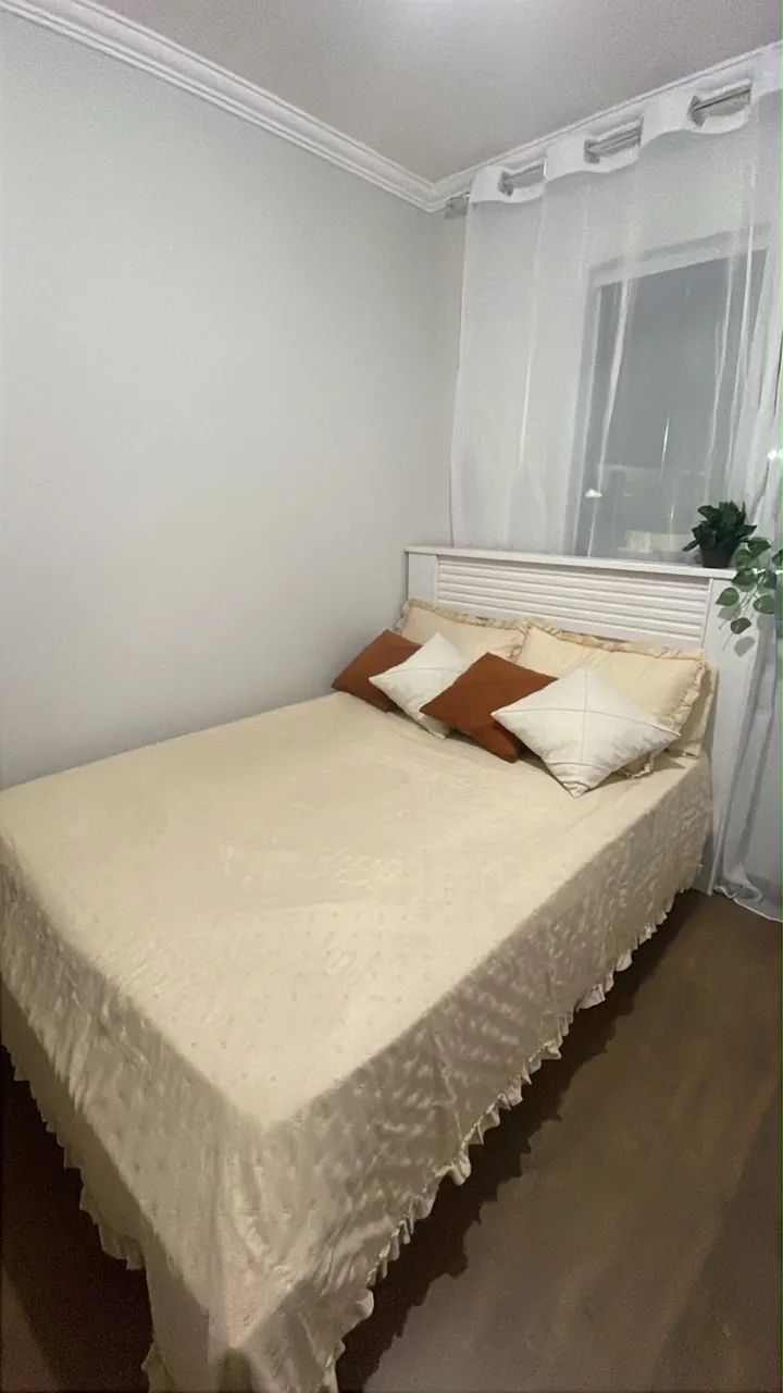Cama casal com colchão Excelente