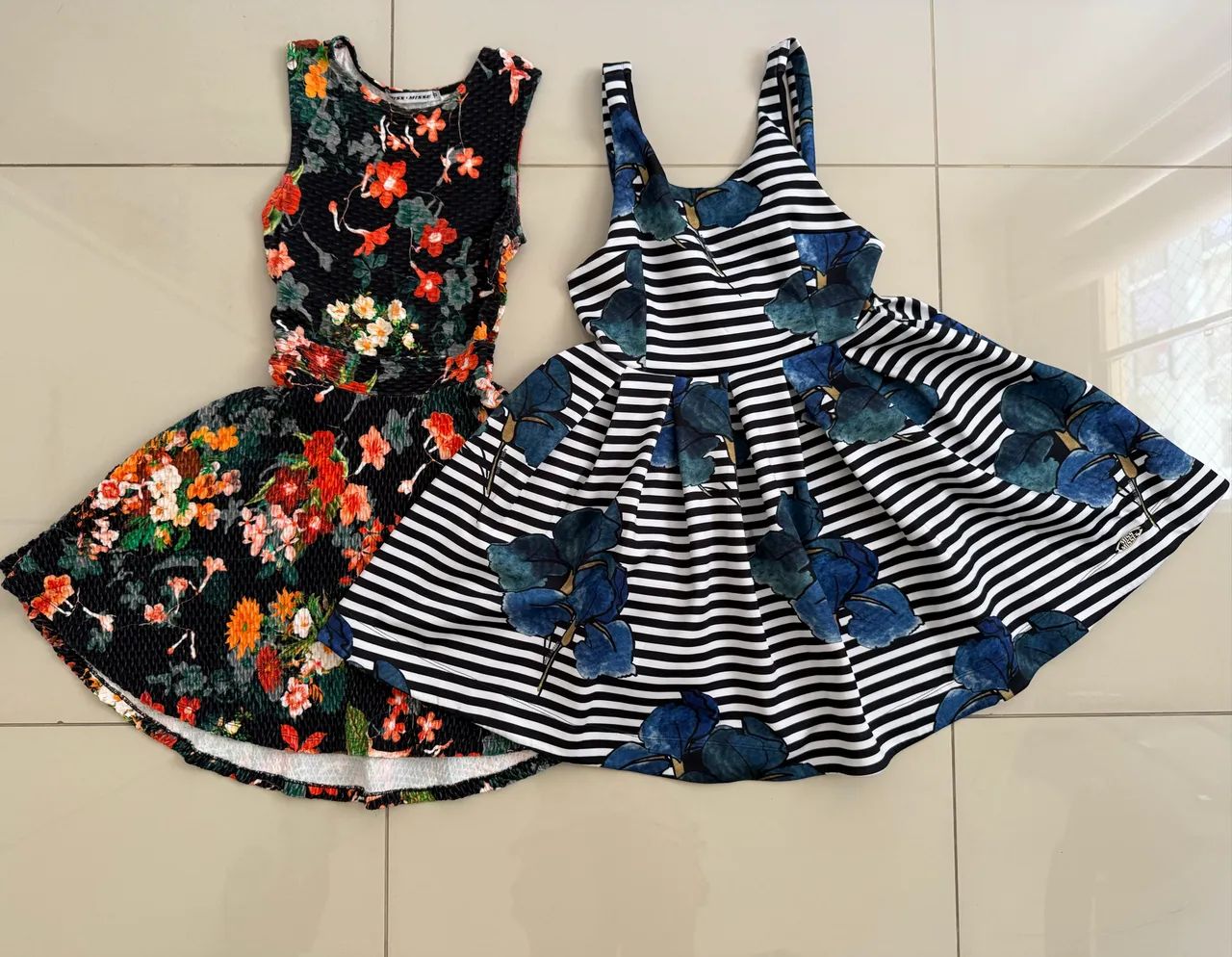 2 Vestidos rodados P