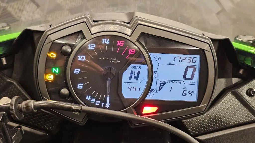 Kawasaki Zx-6r 600cc 2023 - 1478702282 | OLX