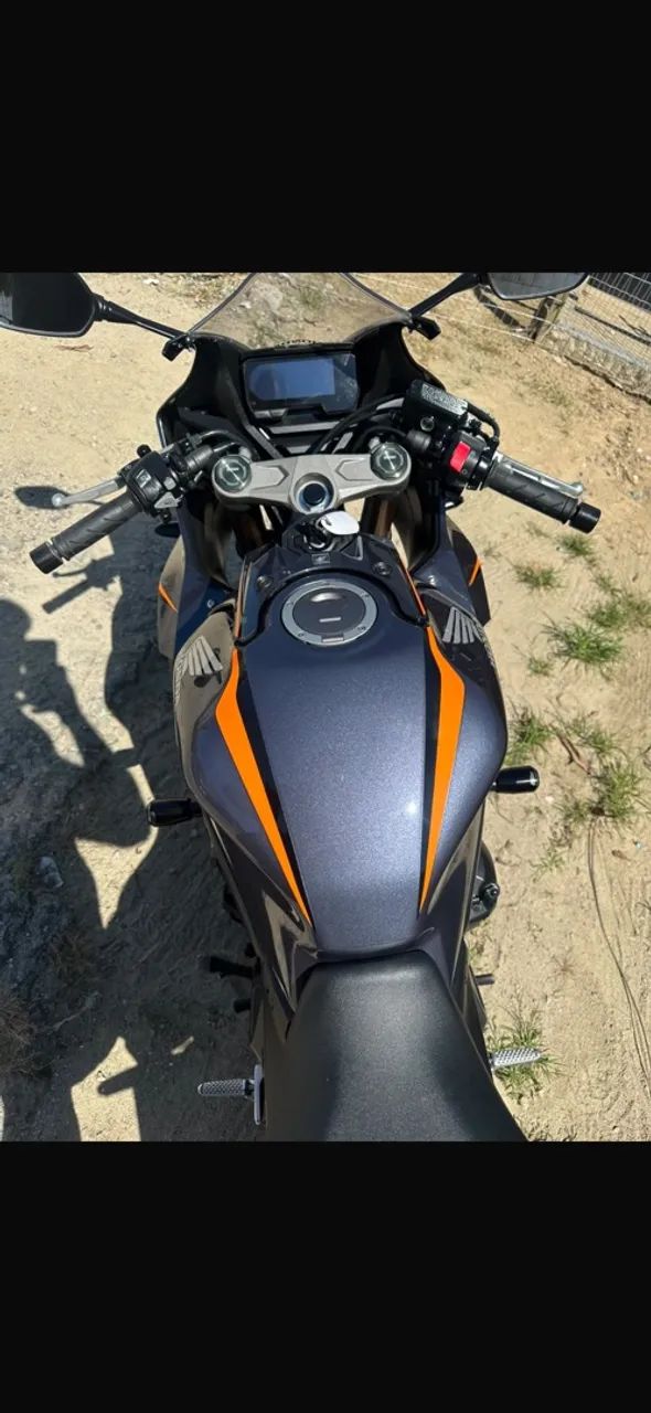 CBR 650R 2021 - Foto 5