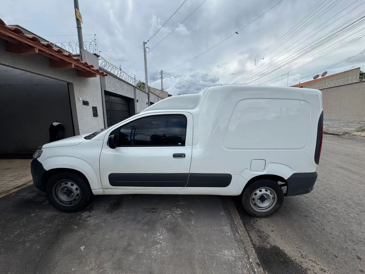 Fiat Fiorino Fiorino Furgão Work. HARD 1.4 Flex 8V 2p 2018