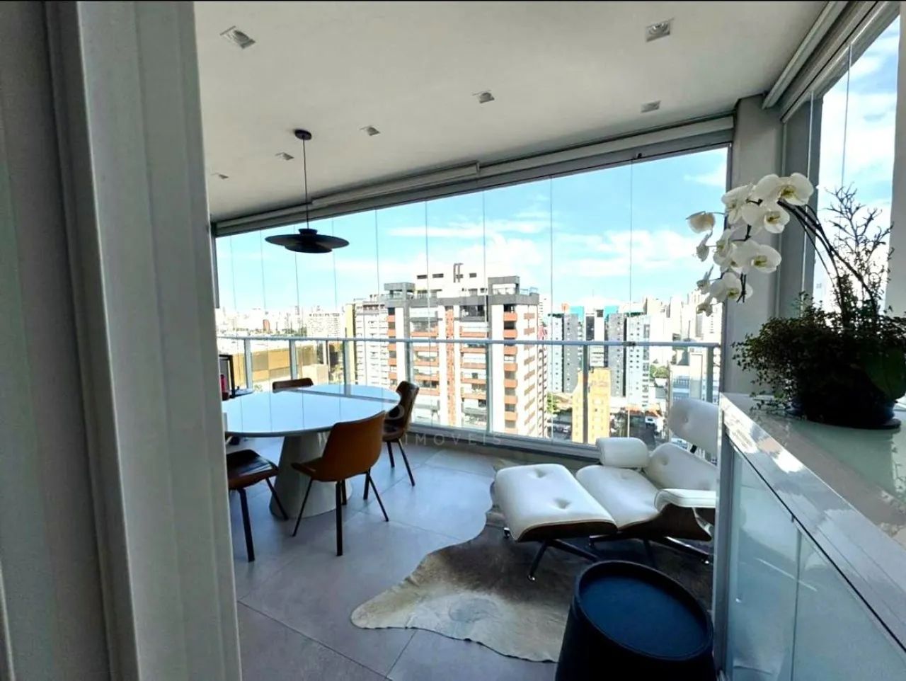 Apartamento à Venda em Moema