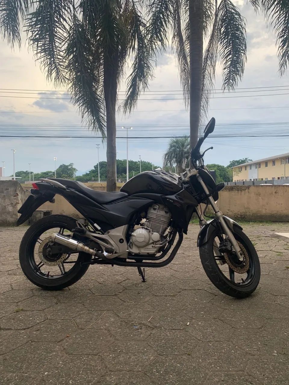 CB 300R 