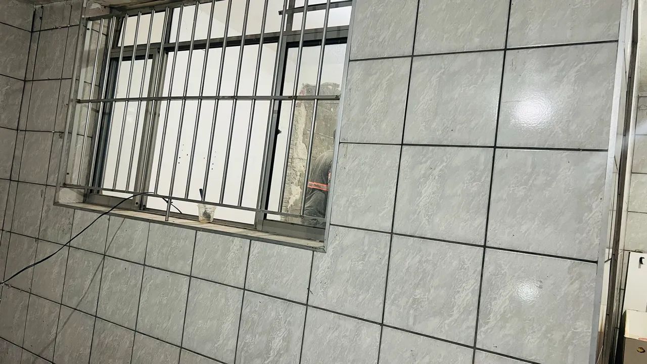 Window 441993532299038722