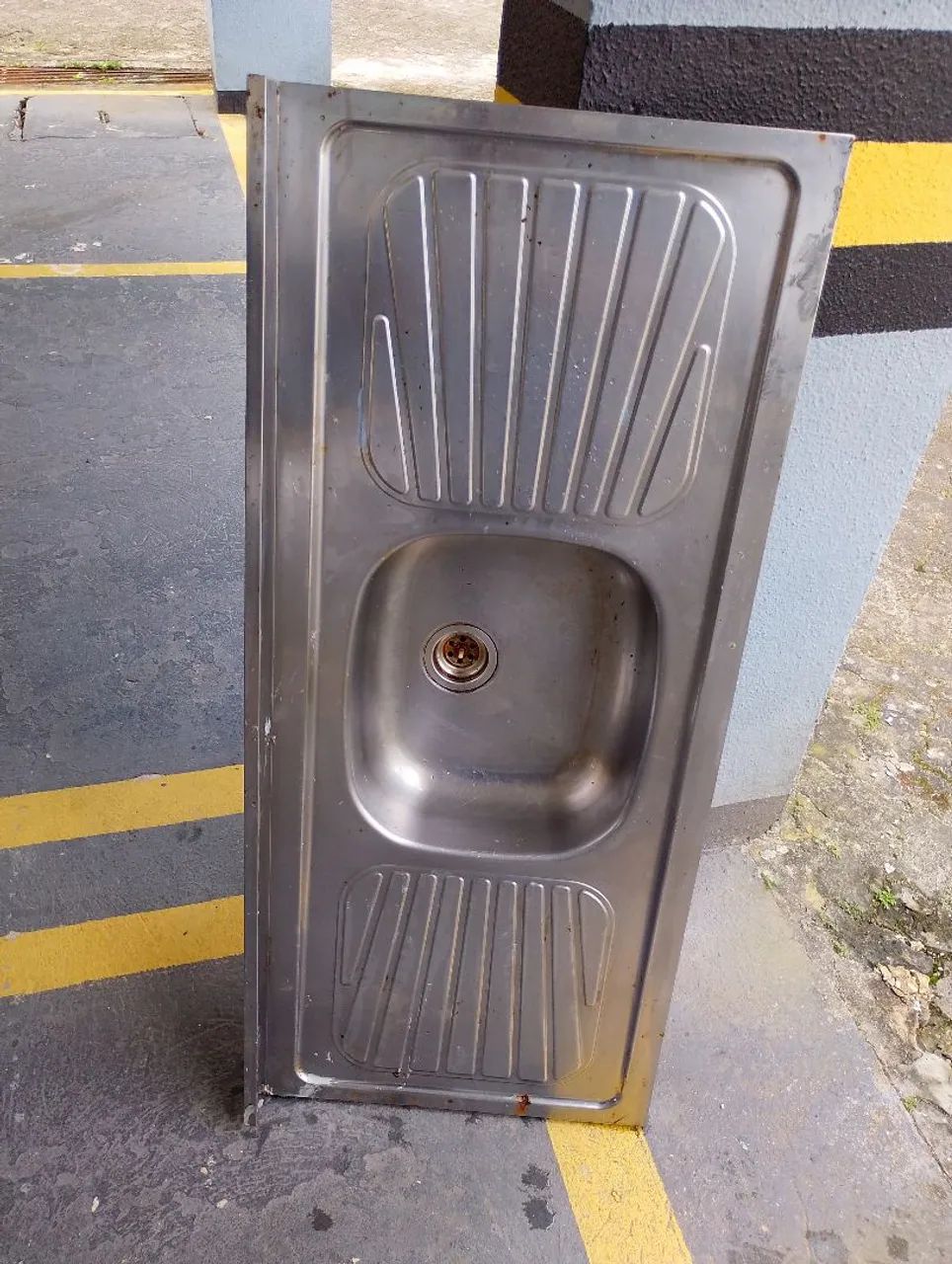 Vendo essa pia TRAMONTINA R$150 - Foto 2