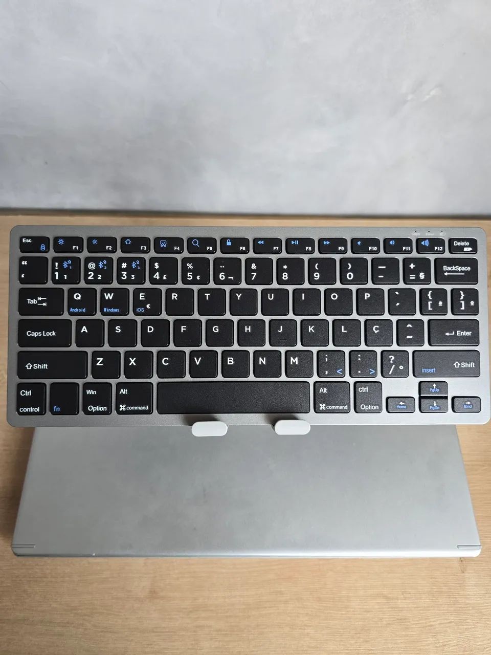 Teclado Bluetooth Multidispositivos  - Foto 3