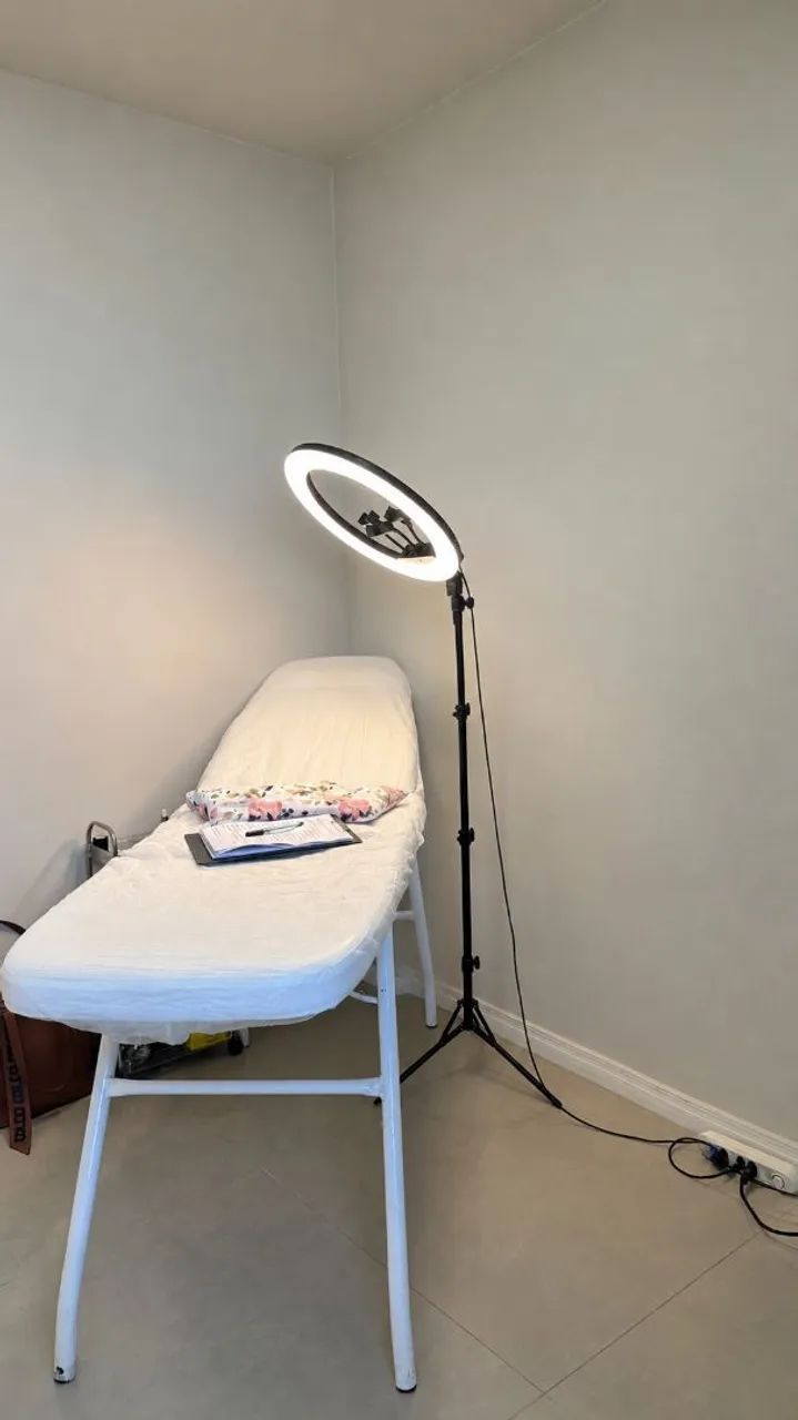 Maca de estética + Cadeira giratória